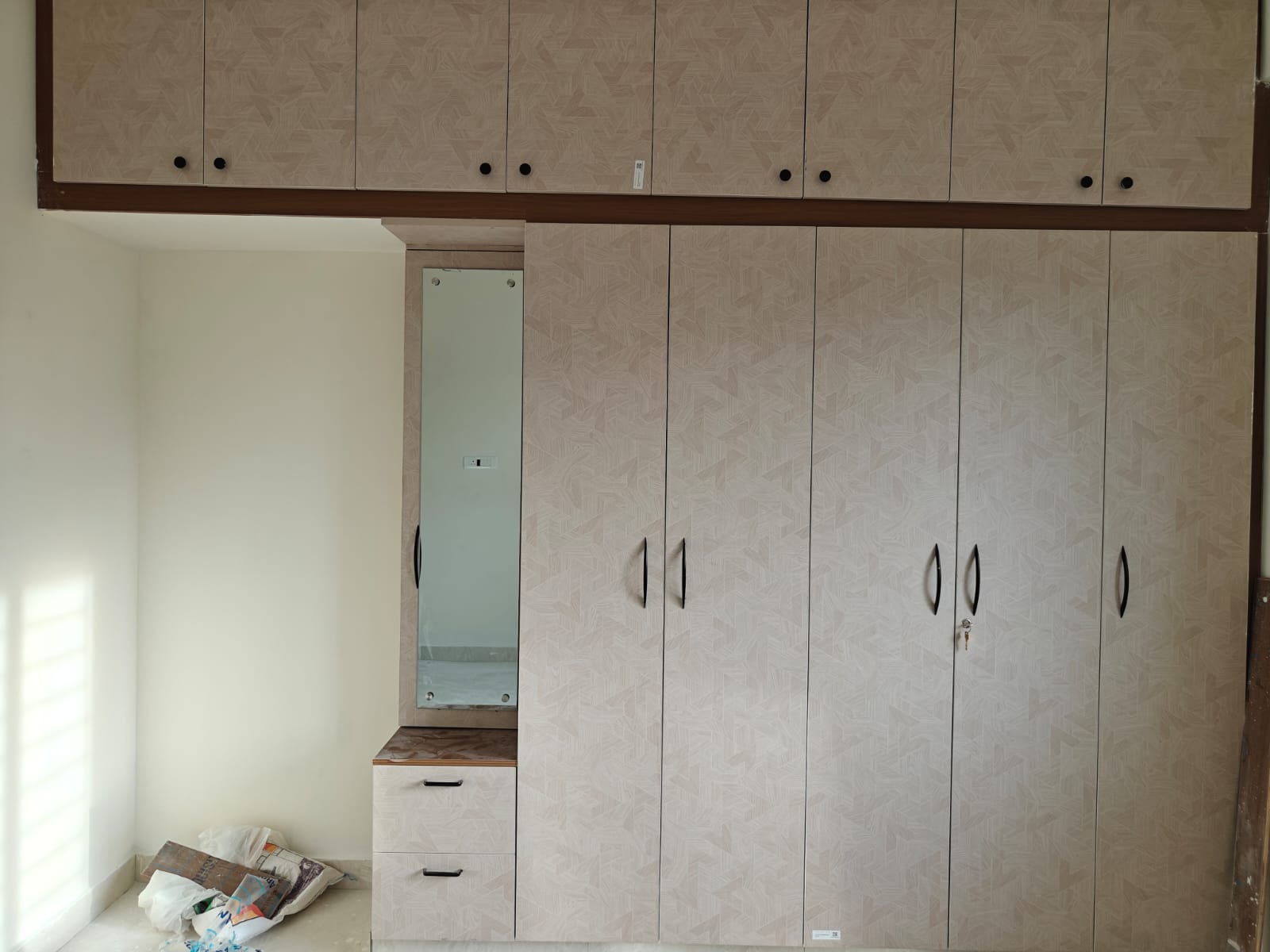 Warm Contemporary 3BHK Home Interior in Sarjapur Bengaluru by Da Vinci Designs